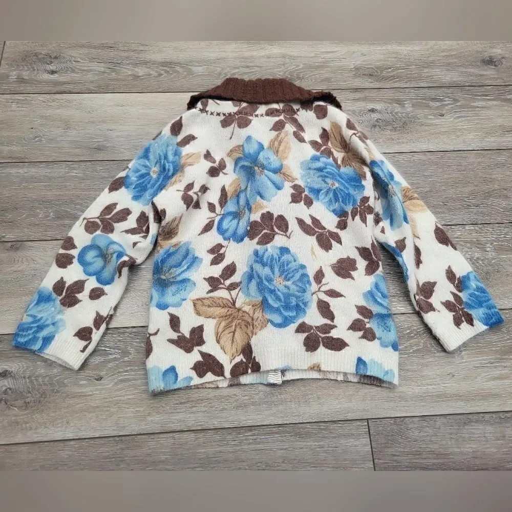 Free People  rabbit hair/lambswool blend super soft sweater, floral blue brown w